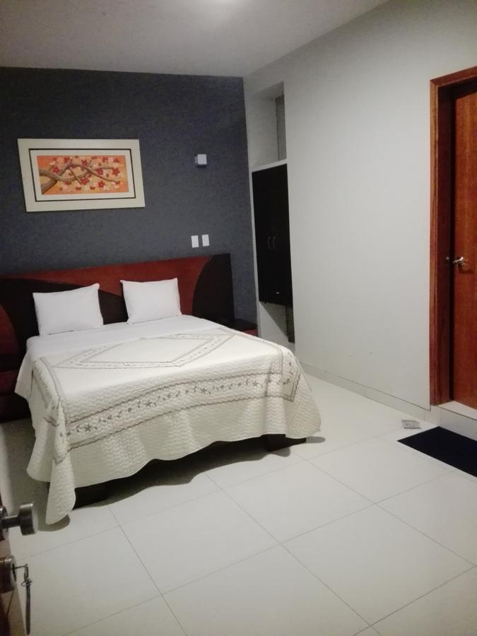 Hotel Vicente De La Vega Chiclayo Bagian luar foto