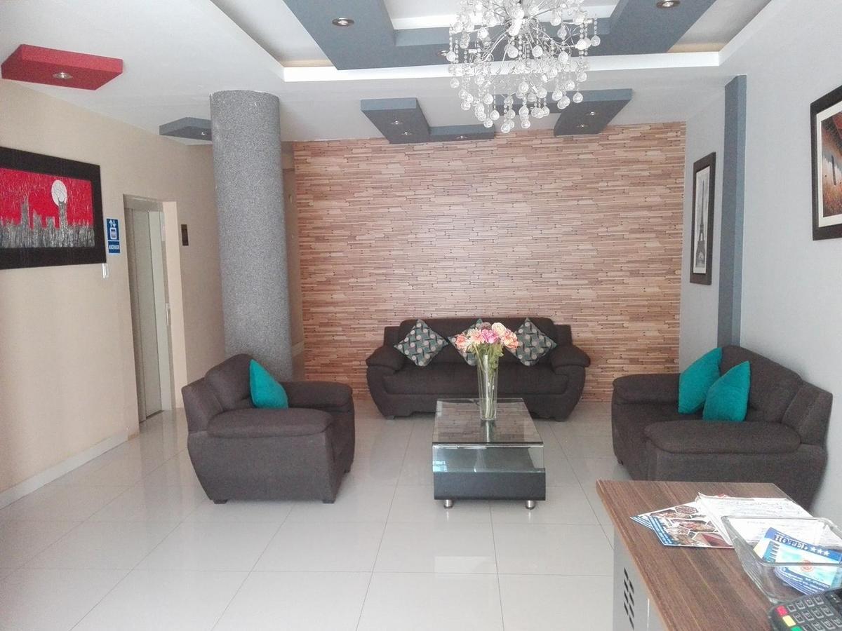 Hotel Vicente De La Vega Chiclayo Bagian luar foto