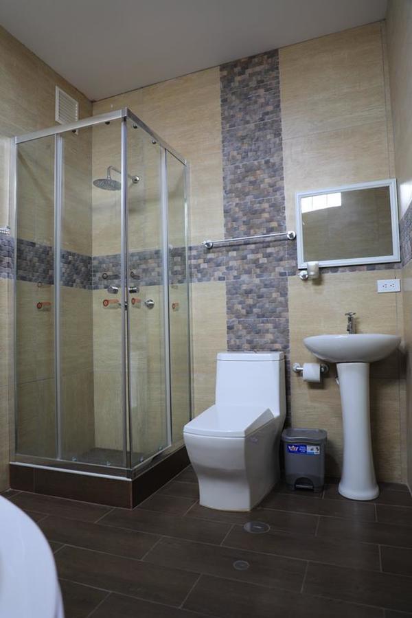 Hotel Vicente De La Vega Chiclayo Bagian luar foto