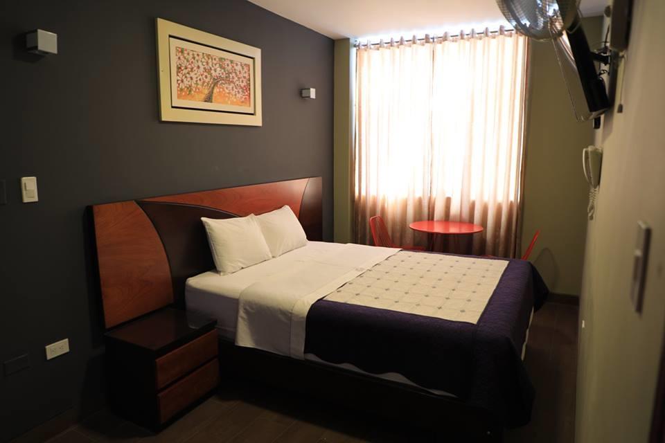 Hotel Vicente De La Vega Chiclayo Bagian luar foto